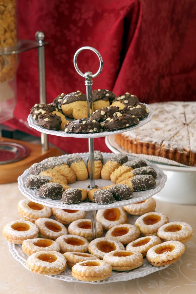 buffet dessert tray