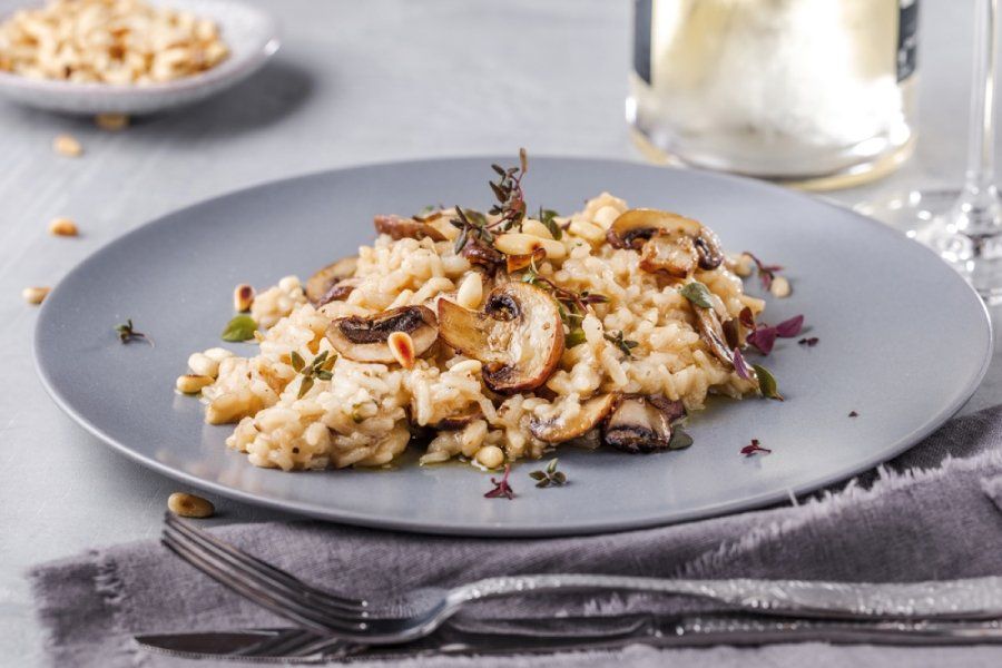 piatto di riso ai funghi porcini
