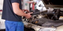 diagnosi pulizia serbatoi, revisione auto, servizi di autofficina