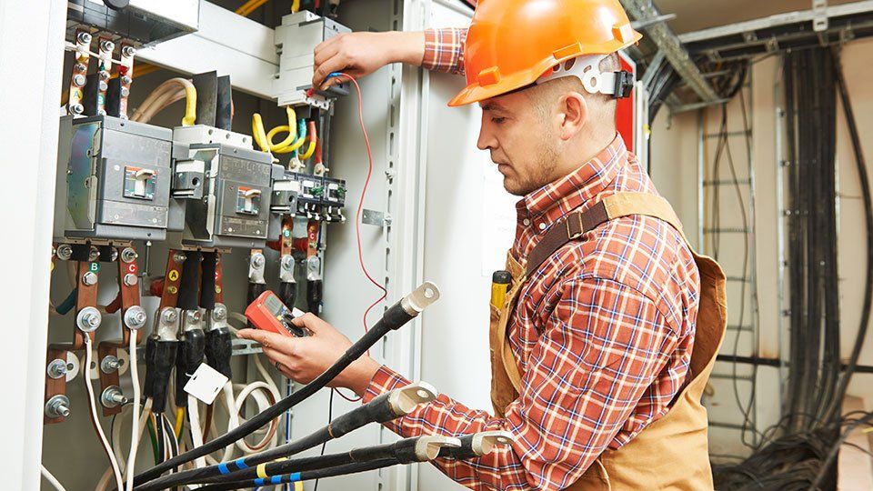 Service Electrician — Electirican Working in Stevens, WA