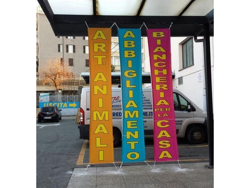 Striscioni di un negozio