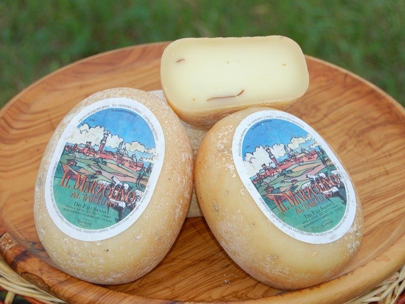 Forme di pecorino