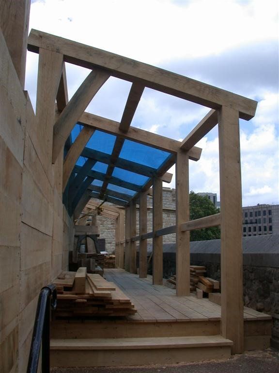 Fighting platform construction