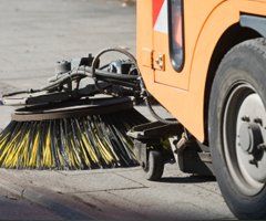 neighborhood cleanup services