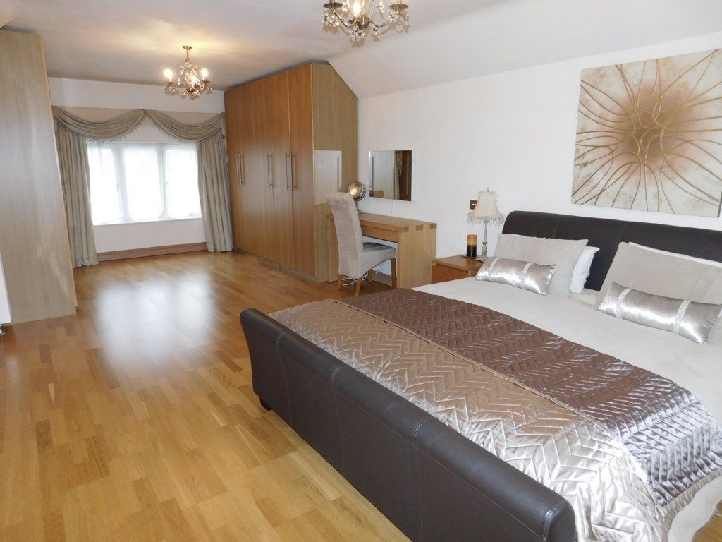 Cadley Cauldwell Master Bedroom