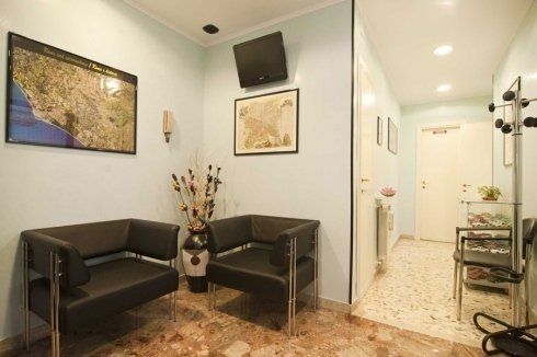 Sala d'aspetto laboratorio odontotecnico