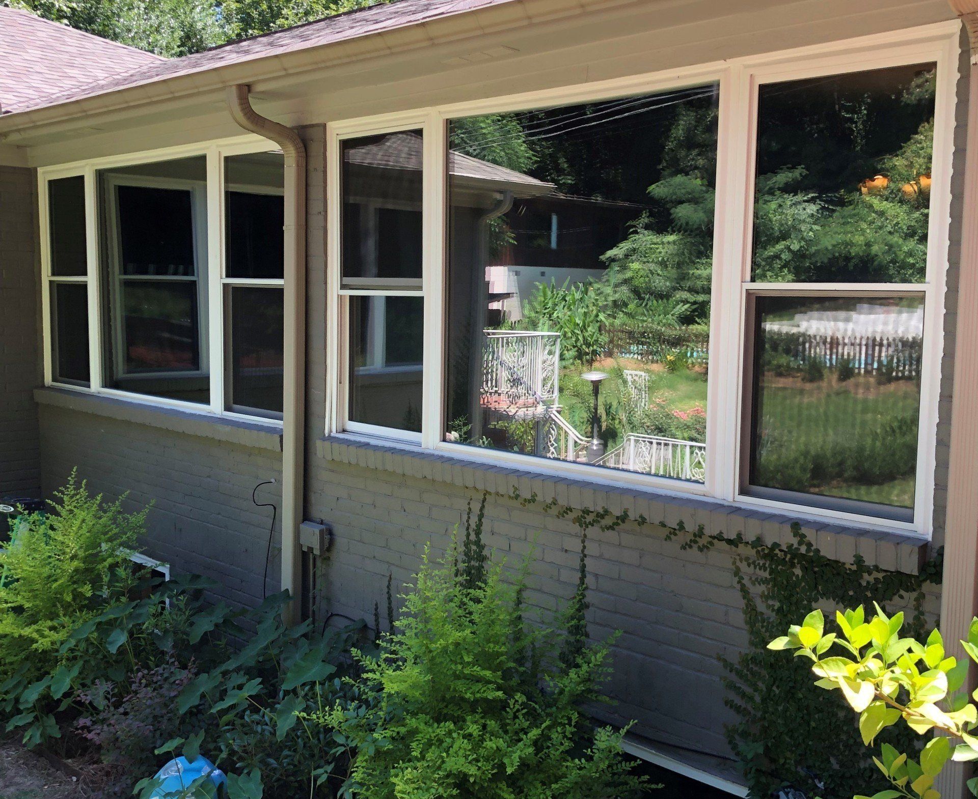 SPF Platinum Home window tint installed at Selma Highway in Prattville AL 36067 - SPF residential Tint professionally installed in Prattville, AL