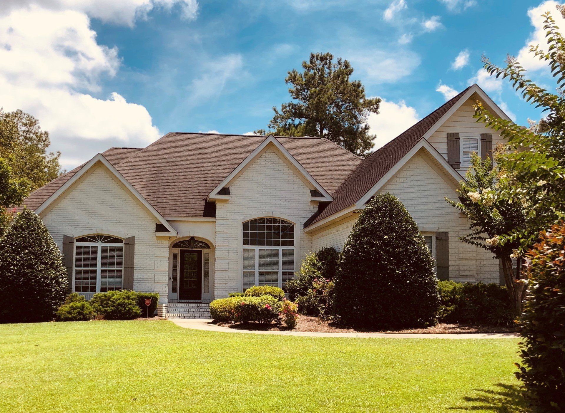 home tint in Dothan, AL - residential window tint blocking half heat from this home in Dothan, AL