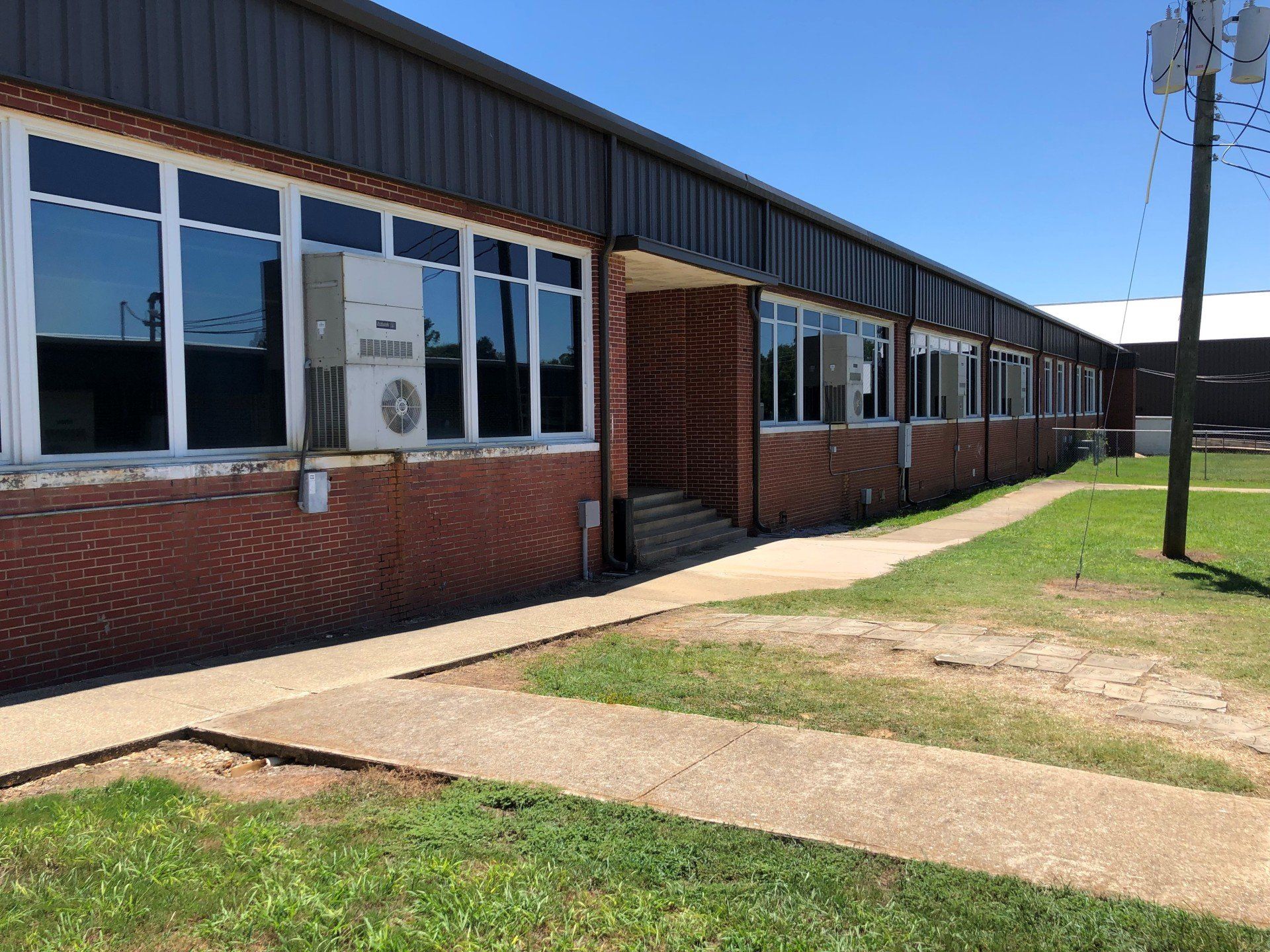 commercial tinting service in Jemison - office window tint installed at Jemison Middle School in Jemison, AL
