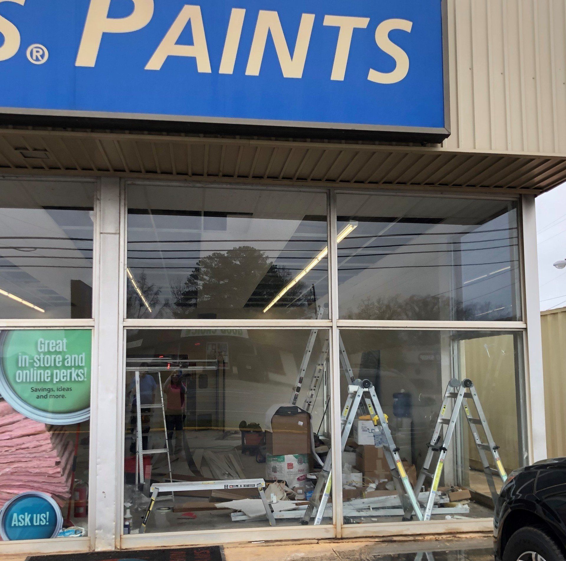 storefront tinting Opelika Rd in AL - Industry leading SPF Tint installed to Sherman Williams storefront in Auburn, AL.