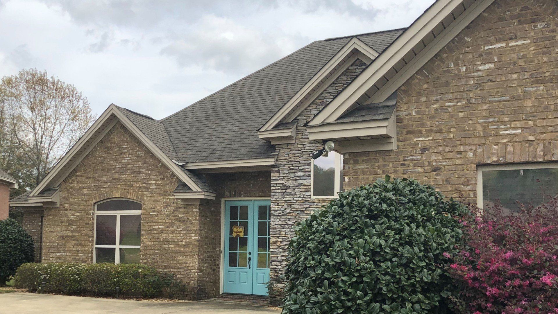 Residential Tint installed in Prattville AL - SPF Tinted blocked heat uv with glare from home windows in Prattville, AL