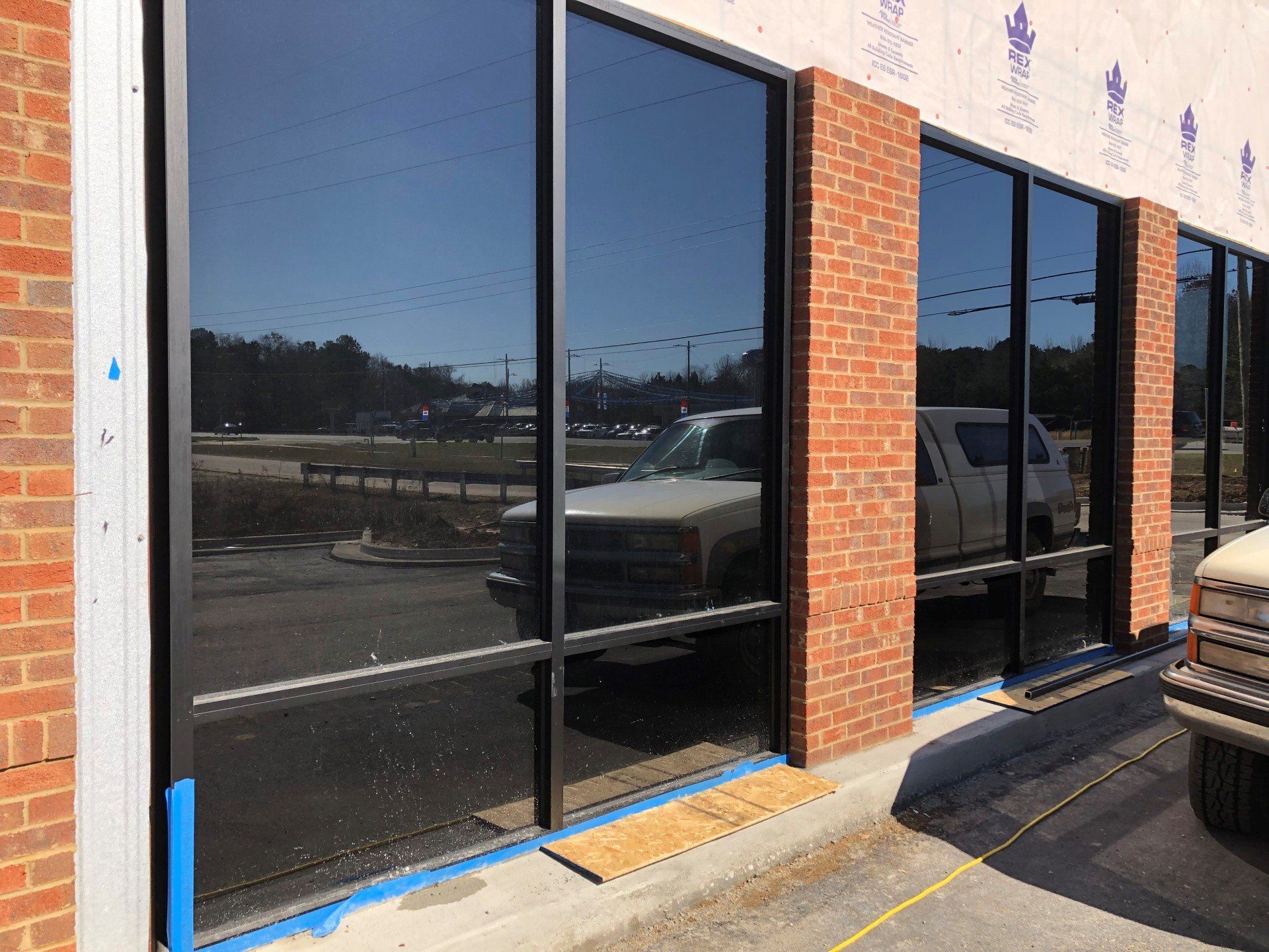 Signature Black Out Tint installed on 1.31.2019 - SPF Tint installation at new Pizza Hut in Wetumpka, AL spf tint installed on 1.31.2019 at Pizza Hut in Wetumpka - after store window tint installed in Wetumpka, AL pic 4