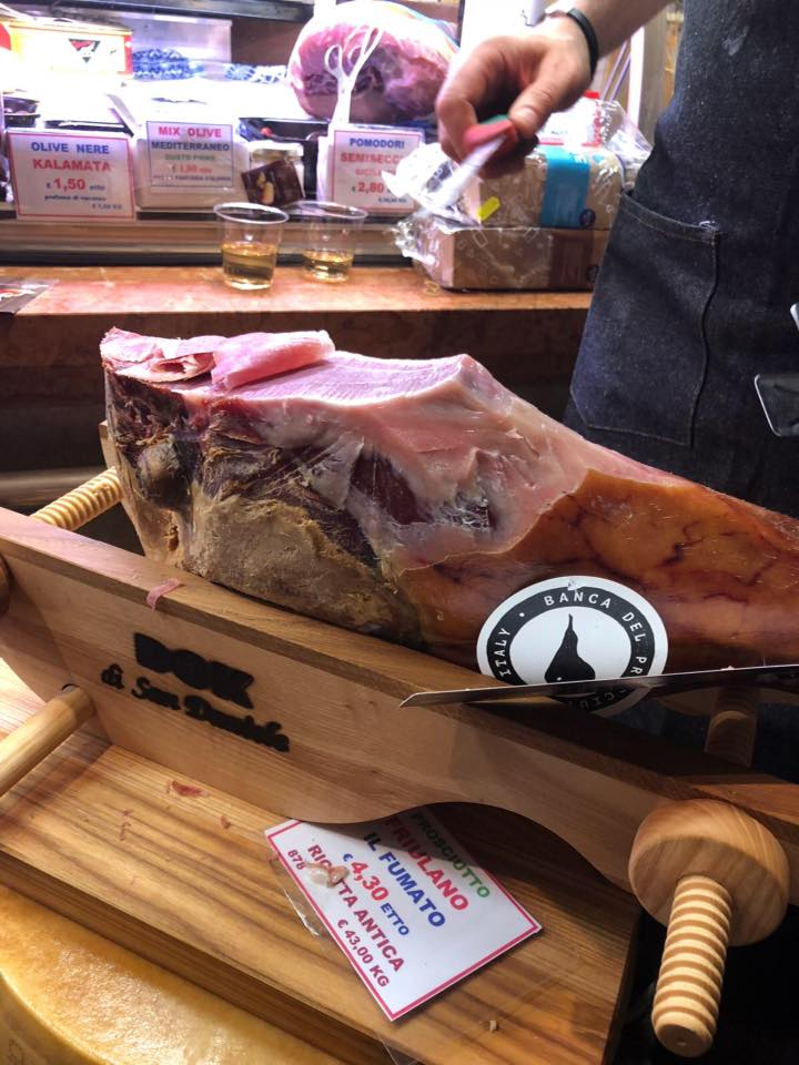 coscia di prosciutto crudo 2