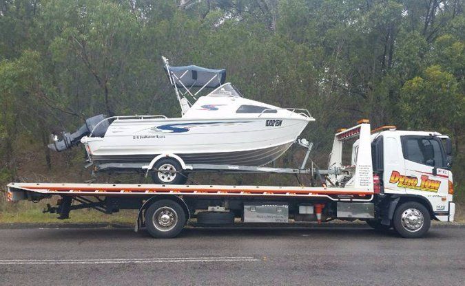 dyno tow truck towing hino
