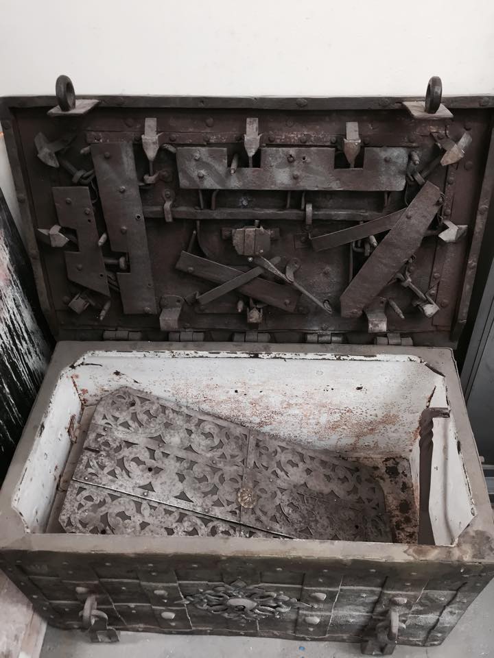 Lock installation