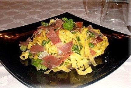tagliatelle speck e porcini