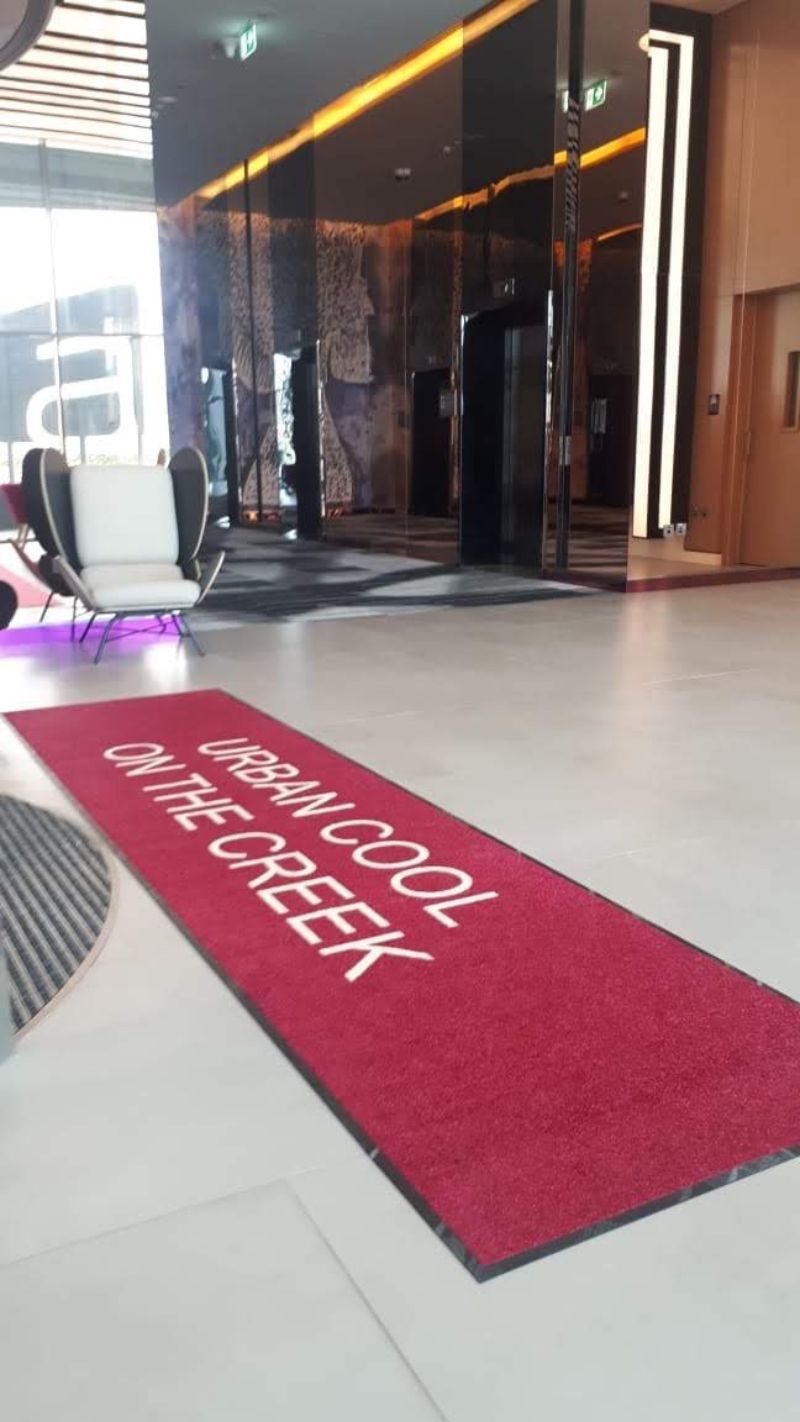 asciugapasso in un salone di bellezza