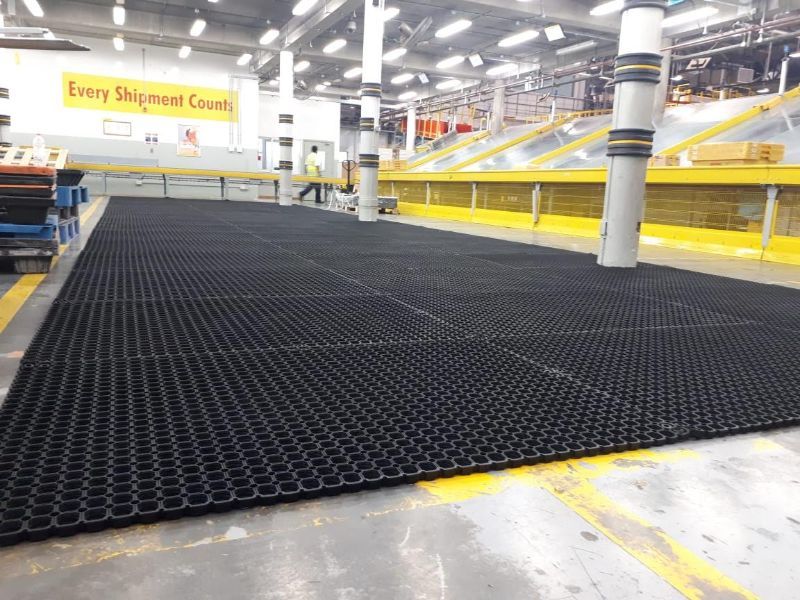 tappeto tecnico in un'azienda