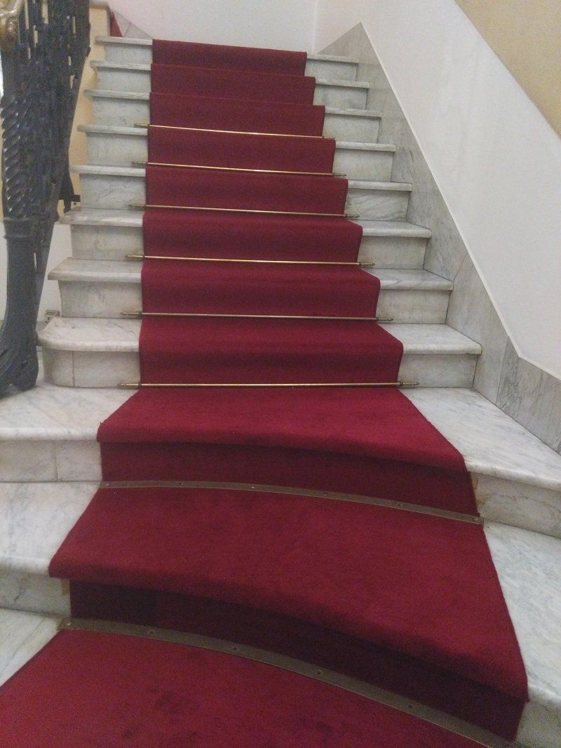 moquette bordeaux