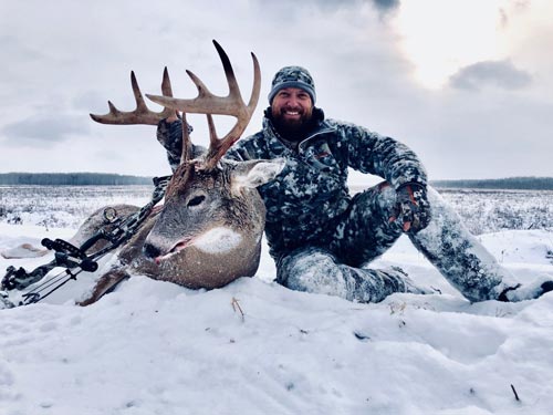 Saskatchwan whitetail deer hunting, SK whitetail deer hunt, SK bear hunting, outfitter, guide