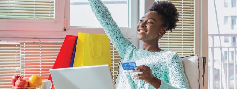 lady-with-credit-card