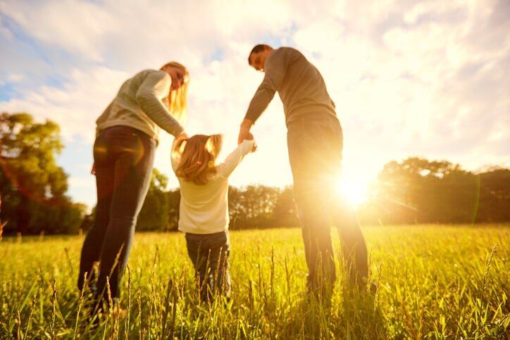 Couple with kid - Divorce lawyer in Champaign - Urban, IL Couple with kid - Divorce lawyer in Champaign - Urban, IL