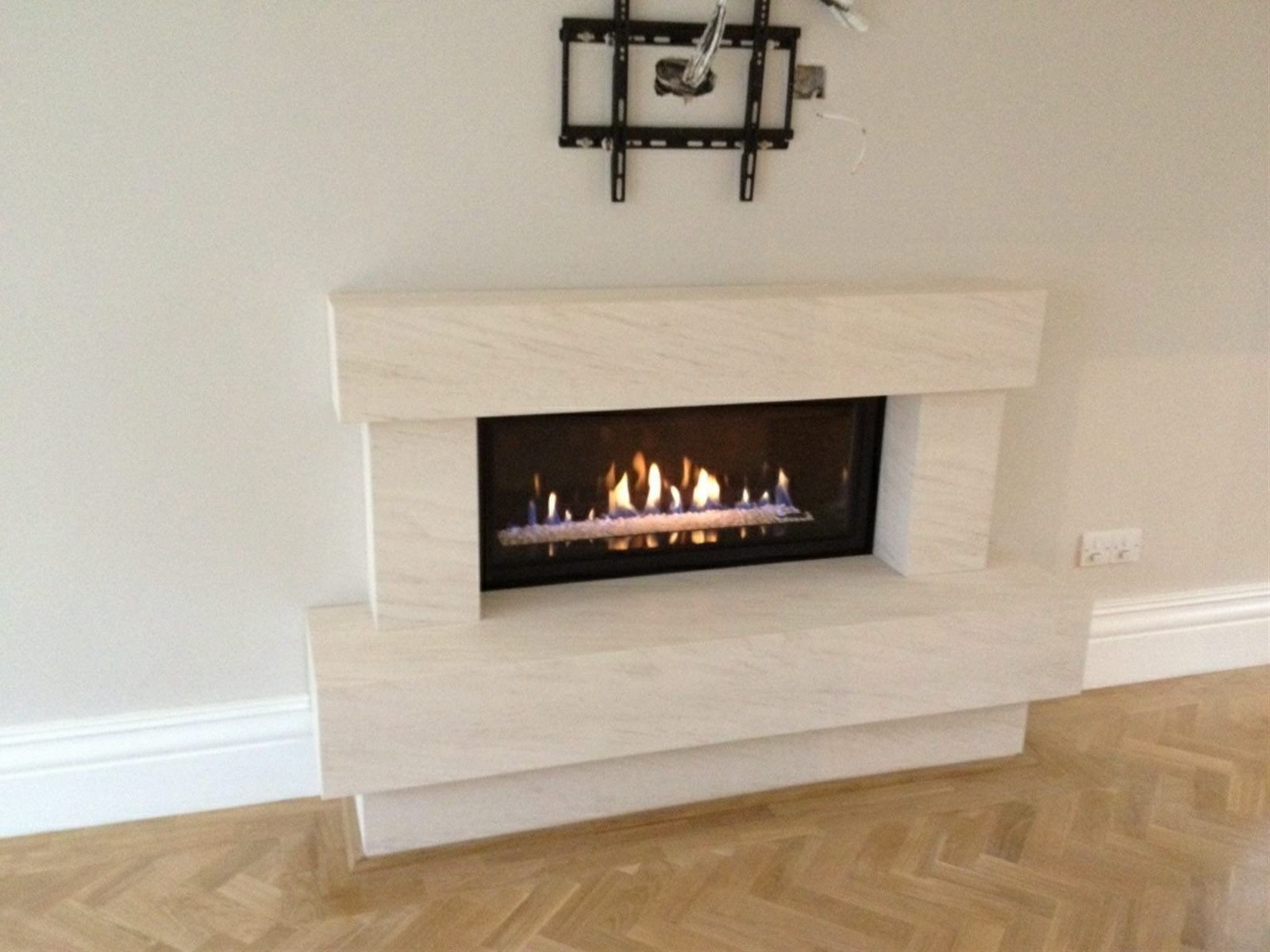 Eternal Flame Fires & Fireplaces 28