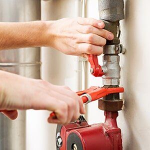 Plumber hand - Plumber in Ravenel, SC Plumber hand - Plumber in Ravenel, SC