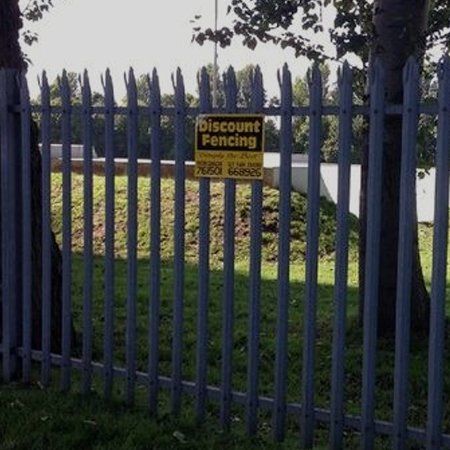 Commercial fencing