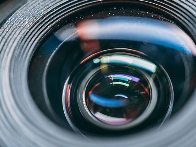 Camera & Lenses