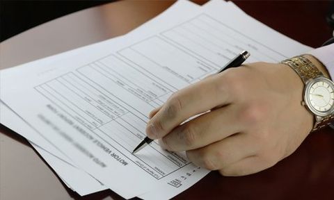 Filling a claims document