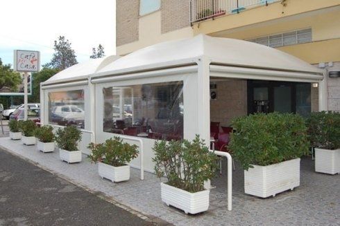 gazebo di un'attività commerciale