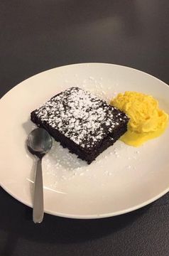 Dolce artigianale al cioccolato da Le Loverie