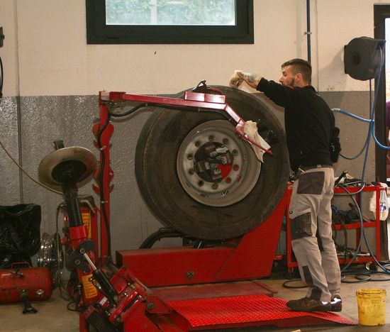 riparazione gomme per camion