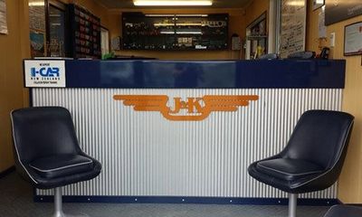 Car service reception area