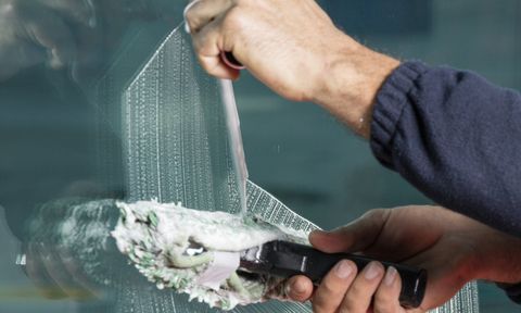 Manual window cleaning