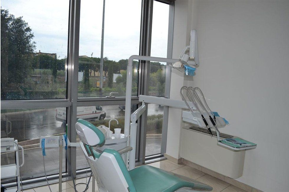 lettino per visite odontoiatriche