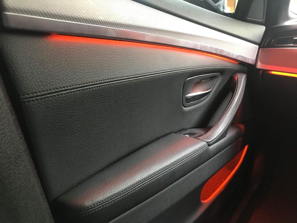 Iluminacion Led puertas coche