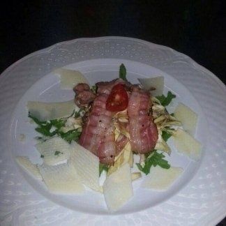 Carciofi Cruditè con Pancetta croccante e scaglie di Parmigiano