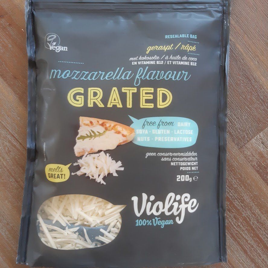 verder op deze pagina staat het recept Zak geraspte kaas met veganistische mozzarellasmaak van Violife.