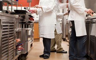many chefs
