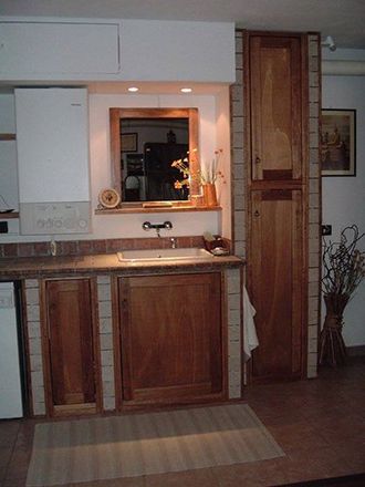 mobile per bagno in legno su misura