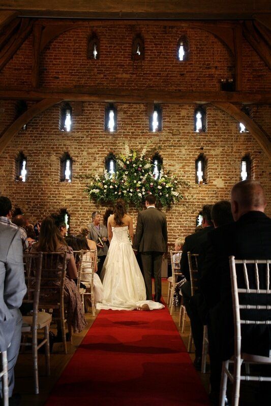 Elisabeth Bemment Floral Design - Finest Wedding Album