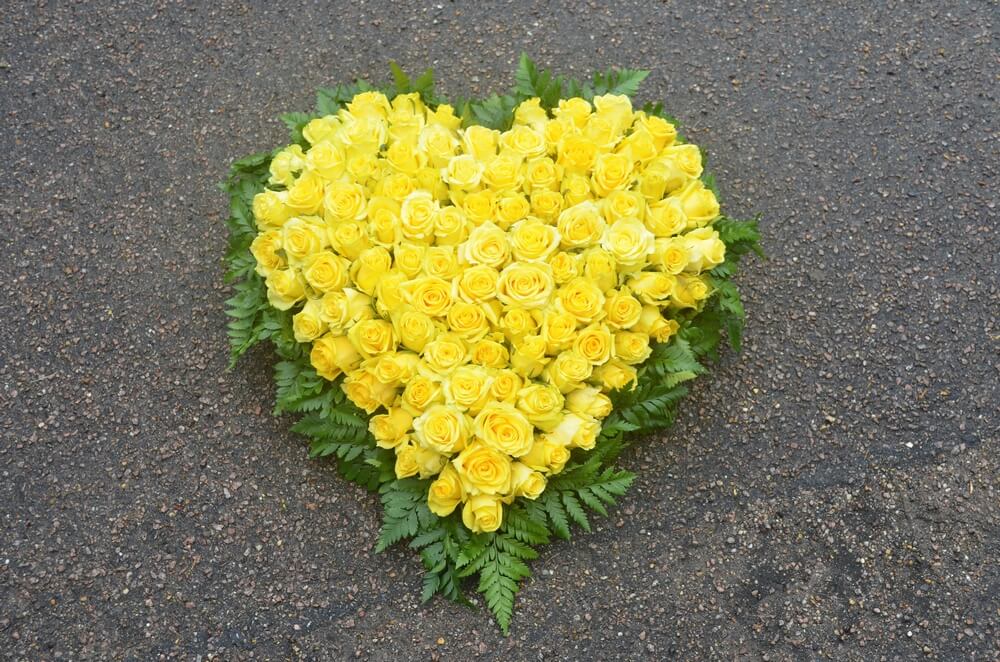 10. Large Heart of yellow Roses and foliage edge