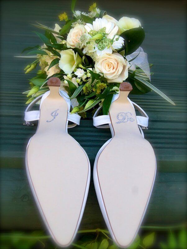 Elisabeth Bemment Floral Design - Finest Wedding Album