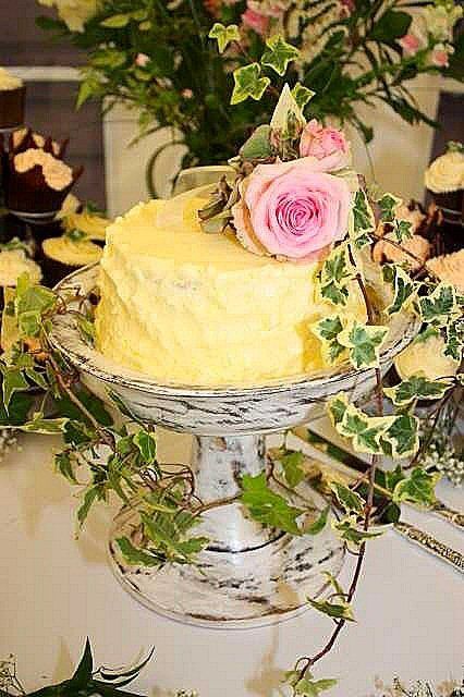 Elisabeth Bemment Floral Design -Wedding Cakes