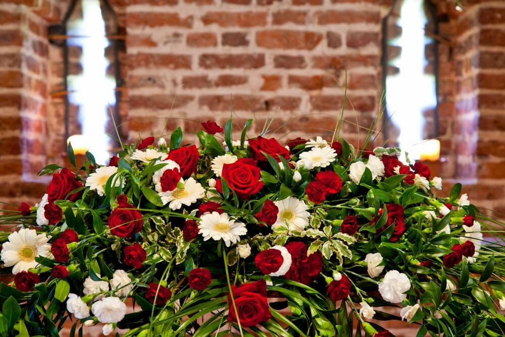 Elisabeth Bemment Floral Design - Finest Wedding Album
