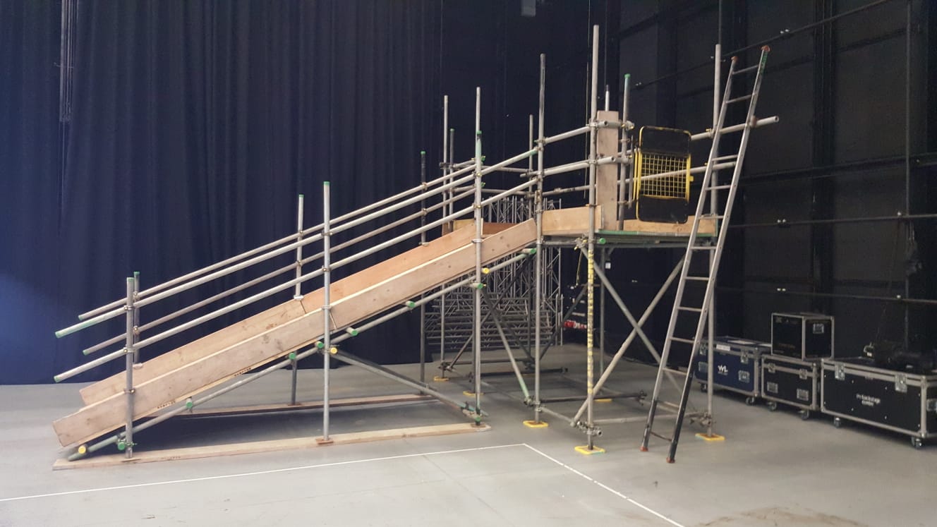 tv film scaffolding structure Farnborough commercial scaffold services