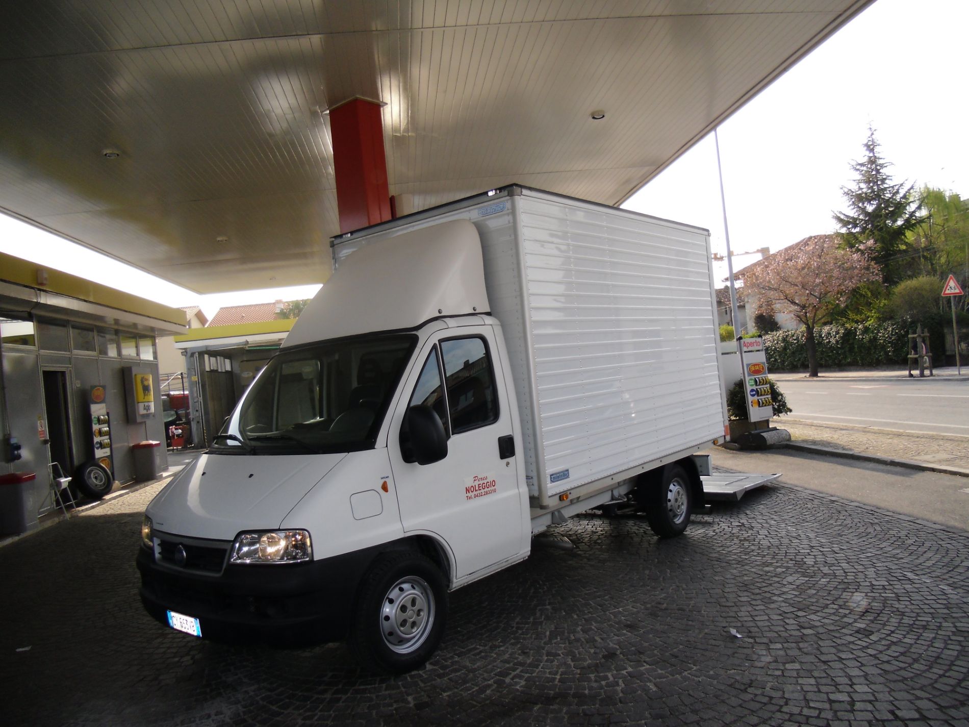 vista camion cassonato aperto ribaltabile