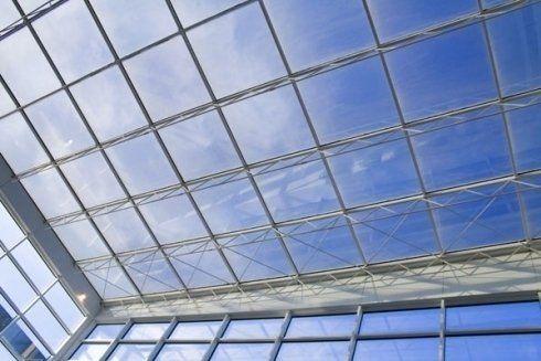 Trattiamo anche le coperture in vetro.